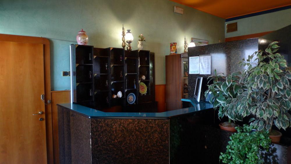 Albergo Simonati Povegliano Veronese ภายนอก รูปภาพ