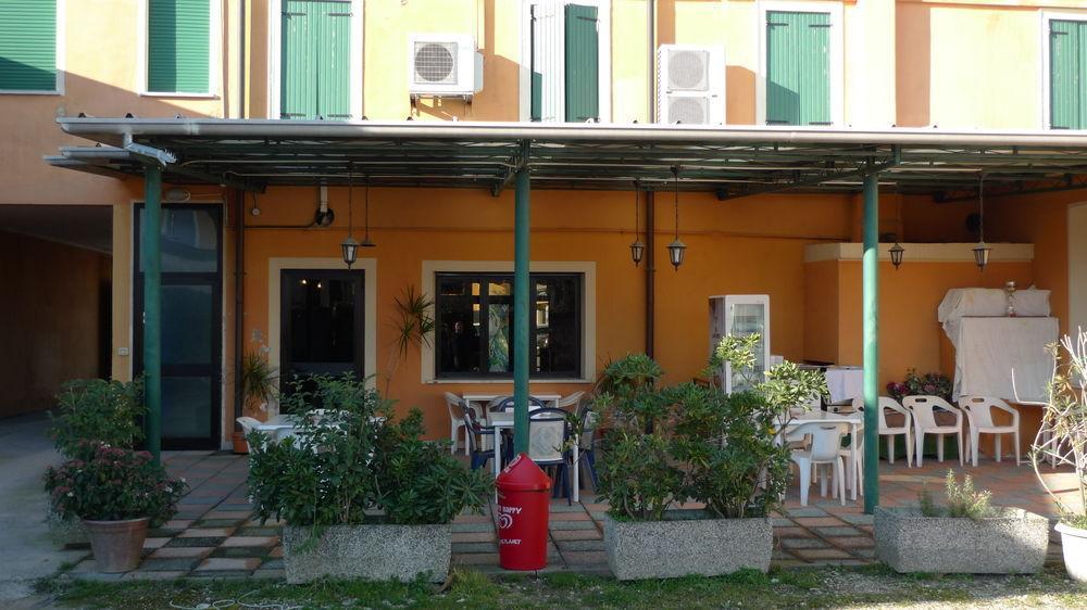 Albergo Simonati Povegliano Veronese ภายนอก รูปภาพ
