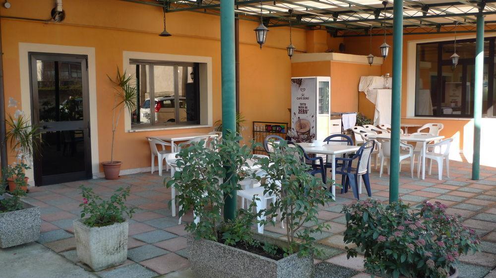 Albergo Simonati Povegliano Veronese ภายนอก รูปภาพ