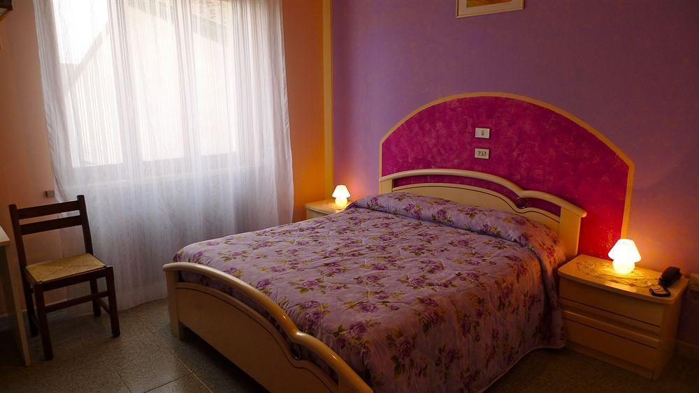 Albergo Simonati Povegliano Veronese ภายนอก รูปภาพ