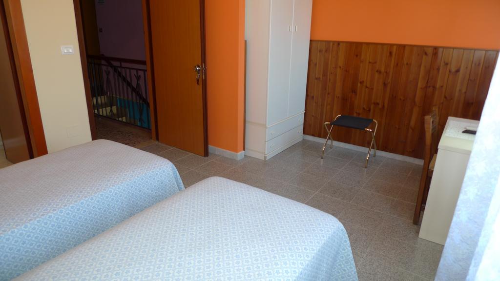 Albergo Simonati Povegliano Veronese ภายนอก รูปภาพ